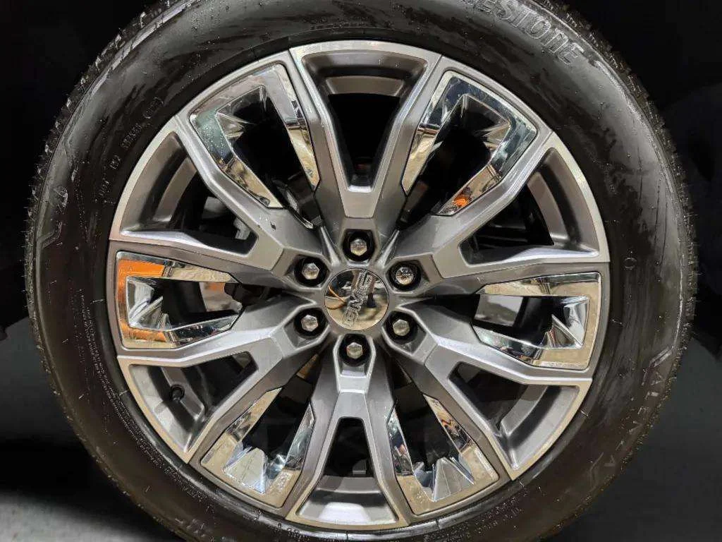 Certified Used 2025 Downpour Metallic GMC Denali image 34
