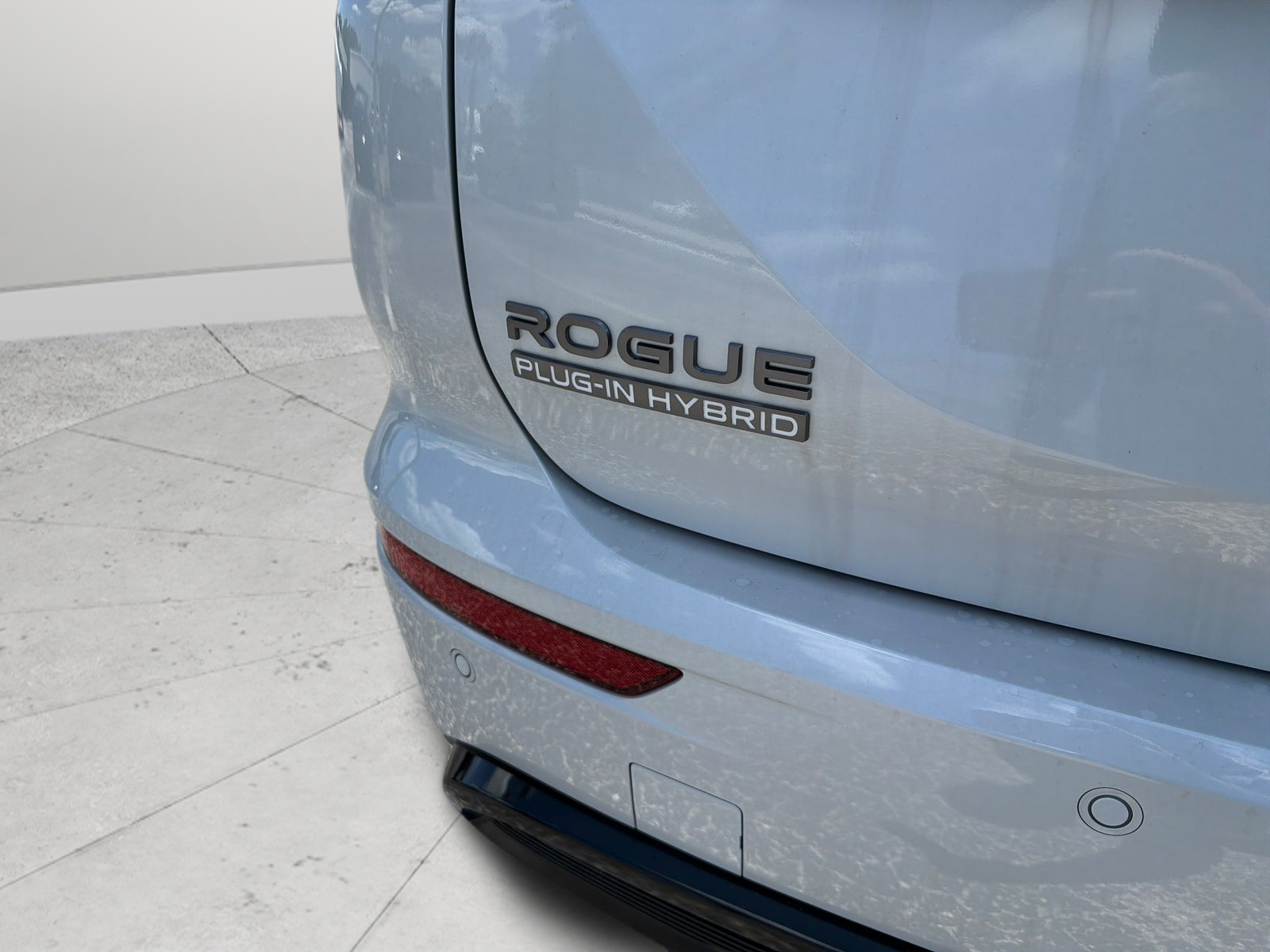 New 2026 White Nissan Platinum image 42