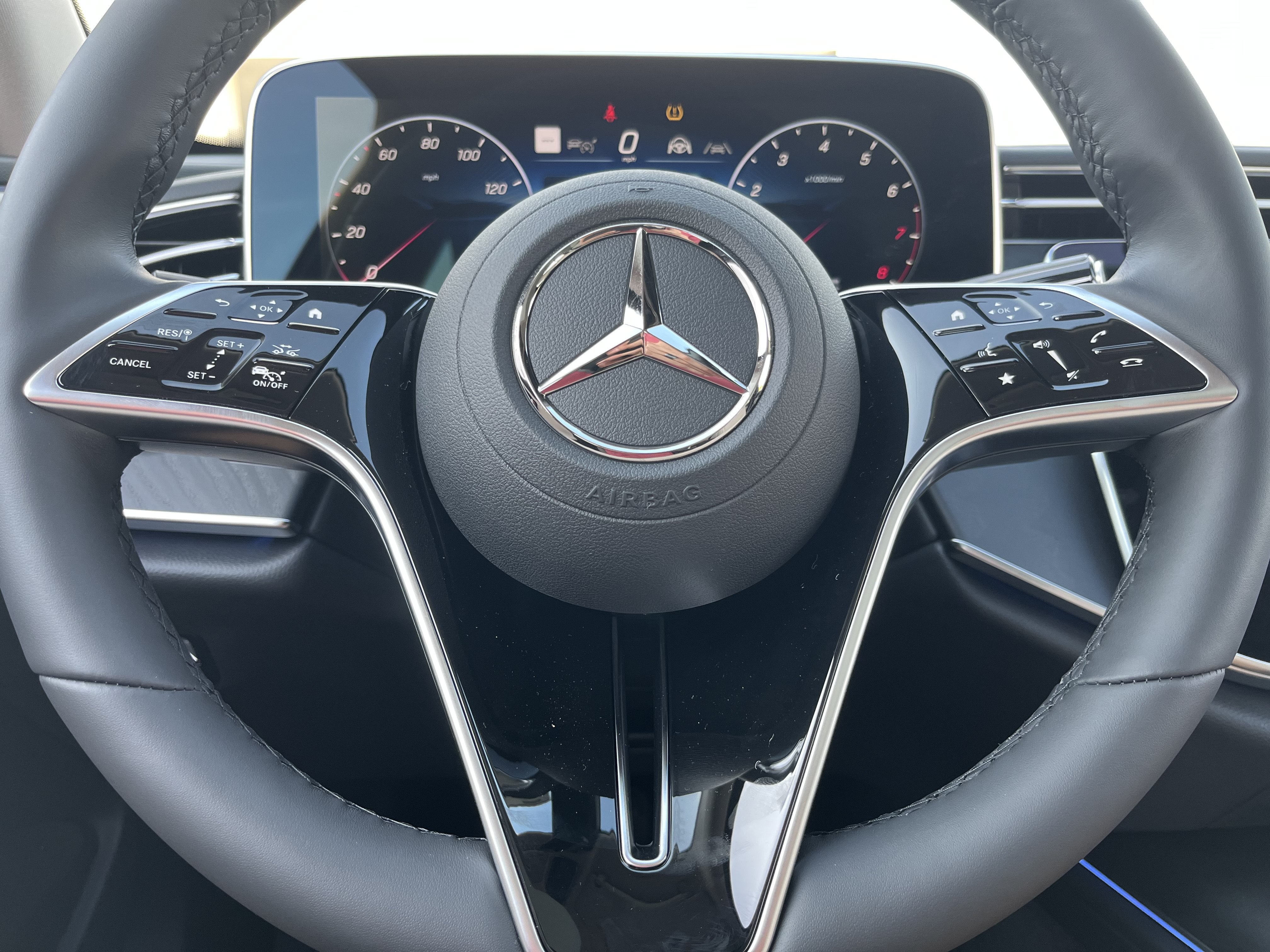 New 2027 POLAR WHITE Mercedes-Benz E 350 image 21