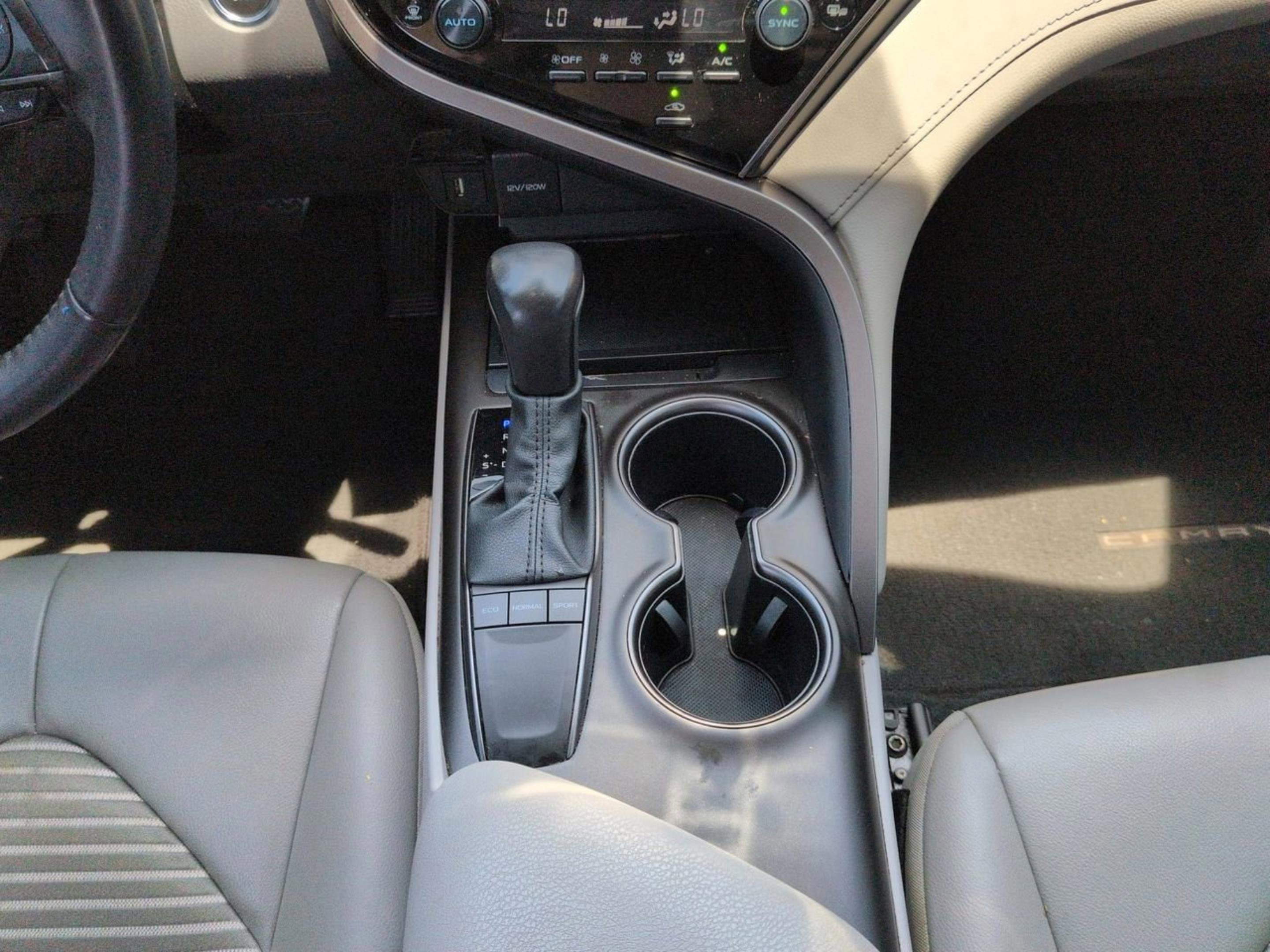 Used 2023 Midnight Black Metallic Toyota SE image 15