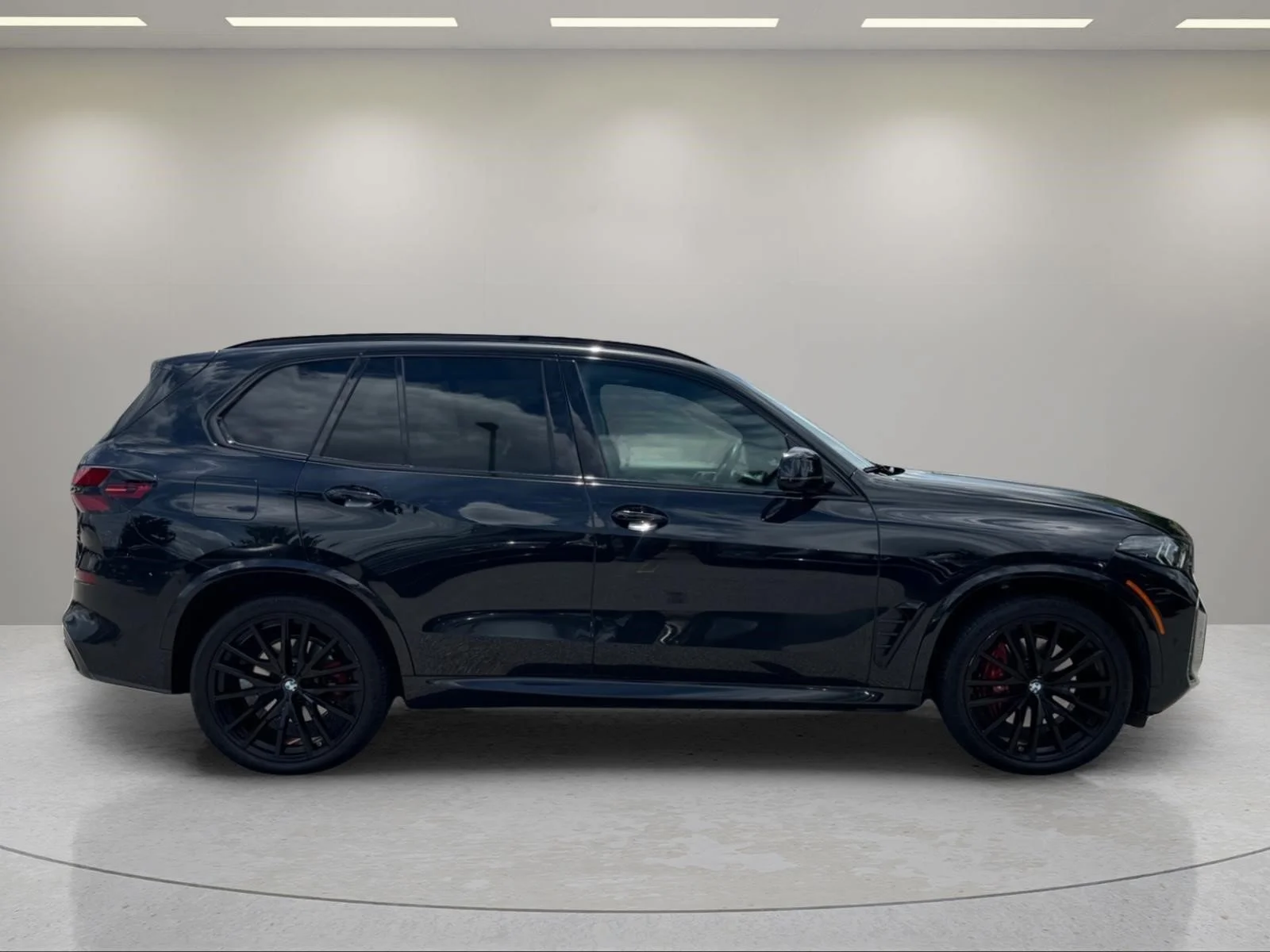 Used 2024 Black Sapphire Metallic BMW sDrive40i image 6