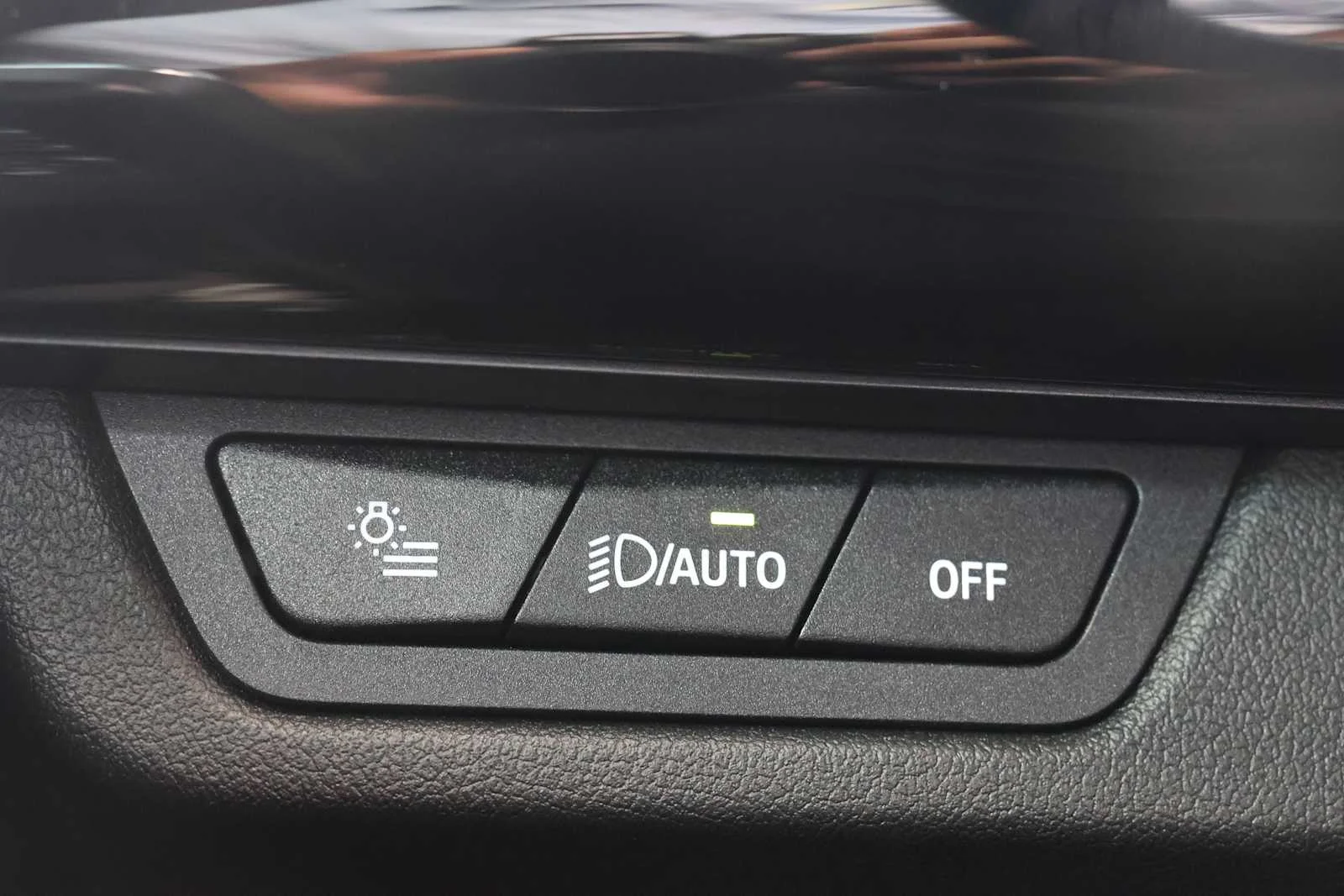 Certified Used 2024 Utah Orange Metallic BMW xDrive28i image 20