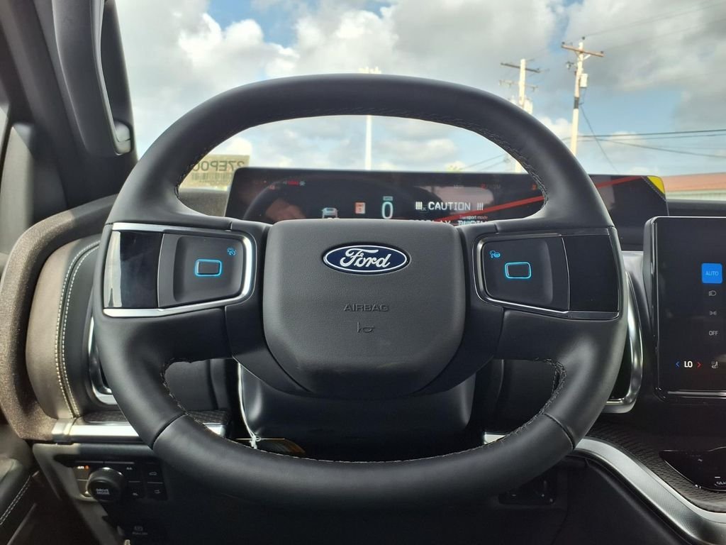 New 2027 Star White Metallic Tri-Coat Ford MAX Platinum image 16