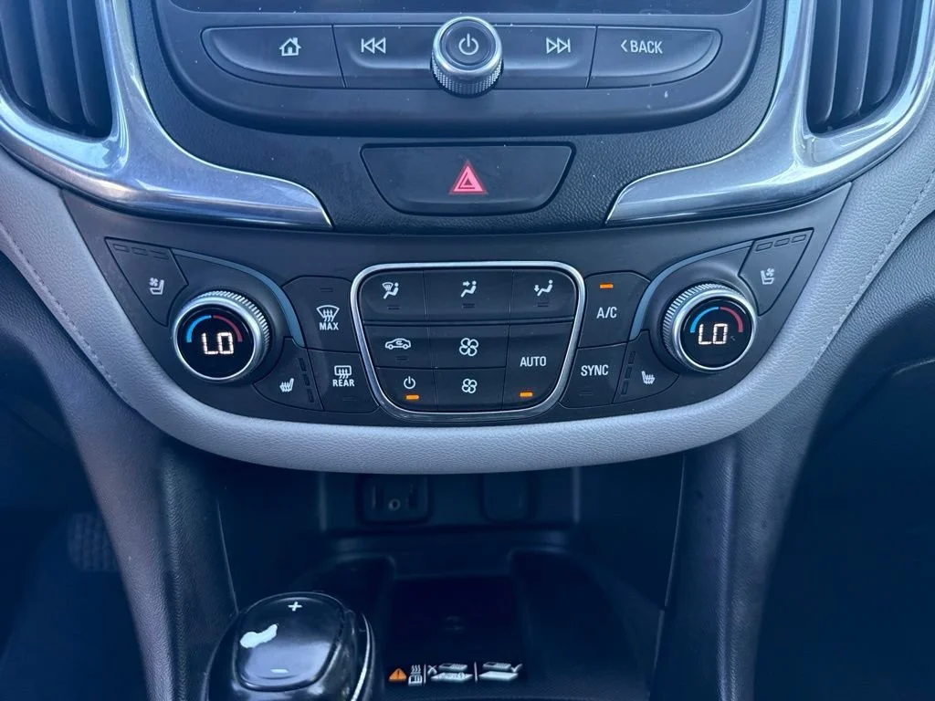 Used 2018 MOSAIC BLACK METALLIC Chevrolet Premier image 22