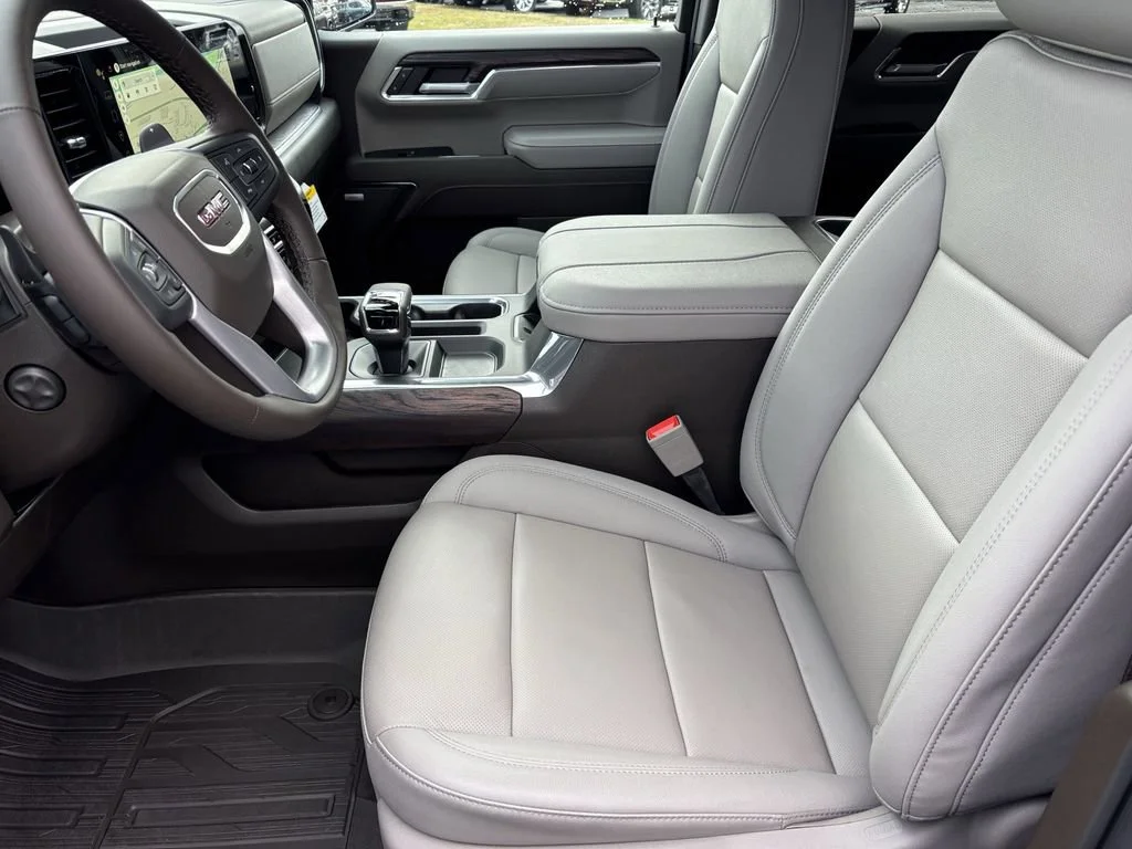 New 2026 Onyx Black GMC SLT image 15