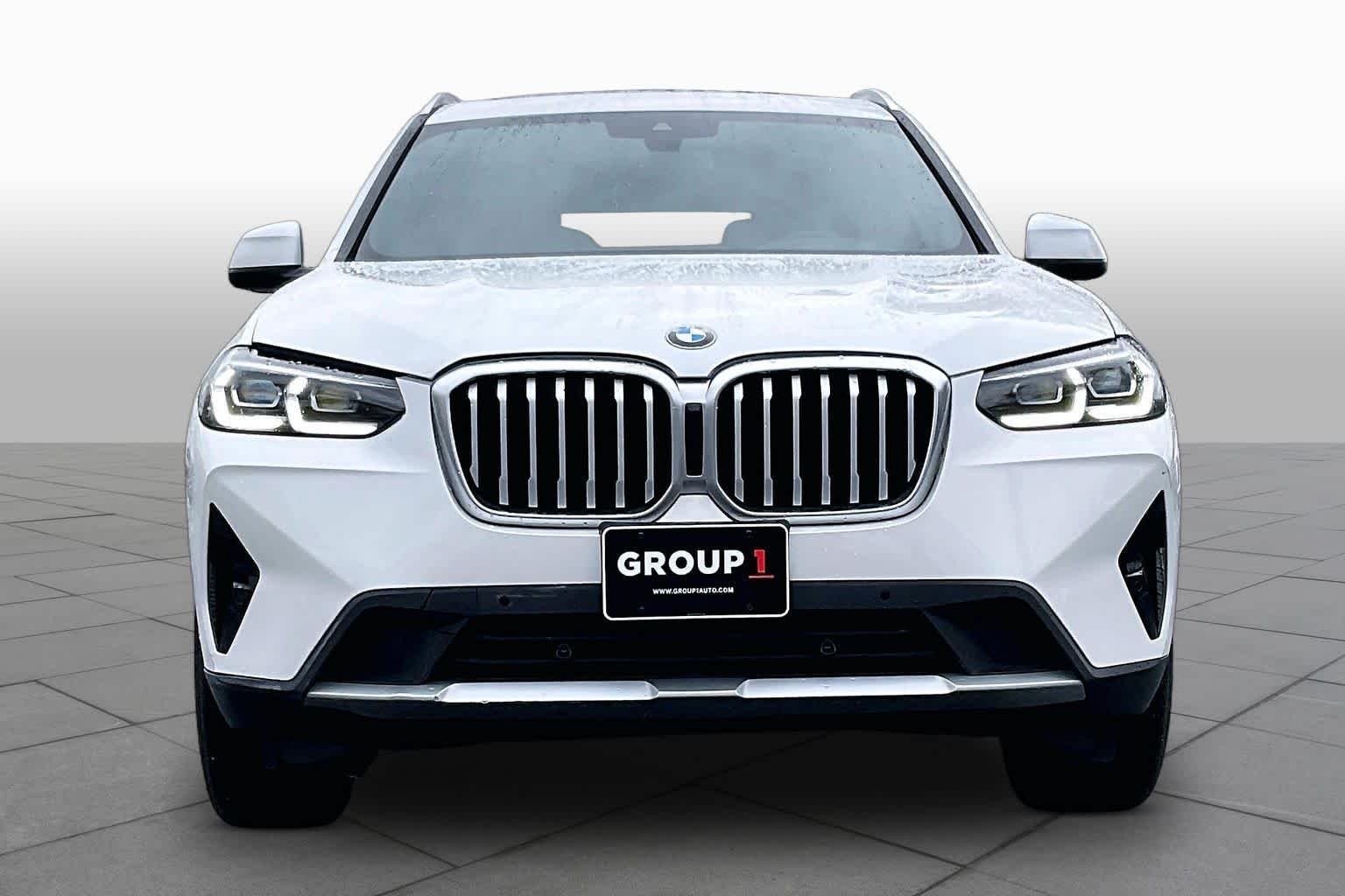 Used 2022 Mineral White Metallic BMW xDrive30i image 3