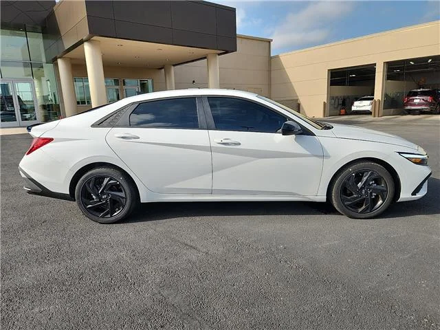 New 2026 Serenity White Pearl Hyundai SEL Sport image 5