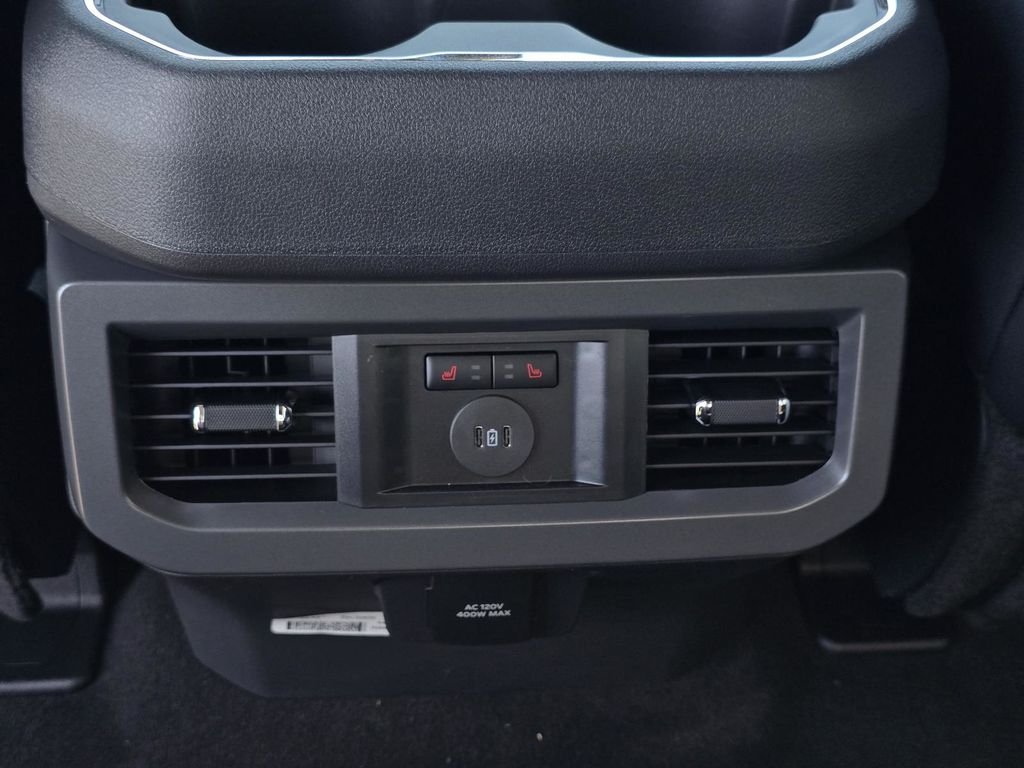 New 2026 Agate Black Metallic Ford F-250® Lariat® image 33