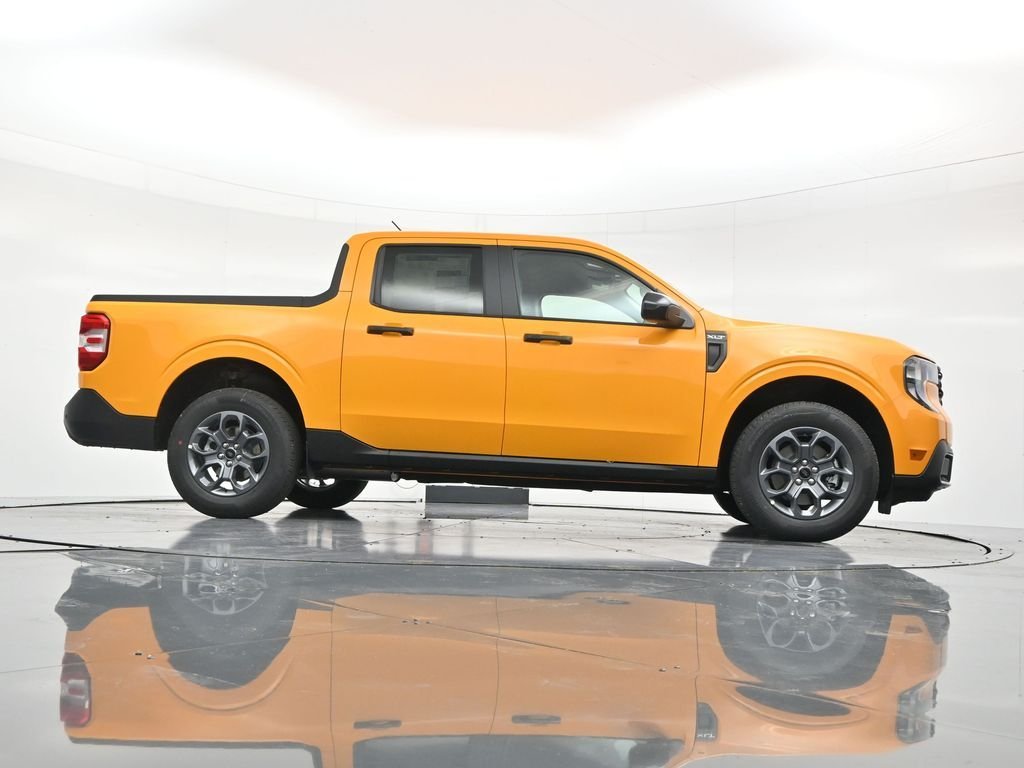 New 2026 Orange Fury Metallic Tri-Coat Ford XLT image 36