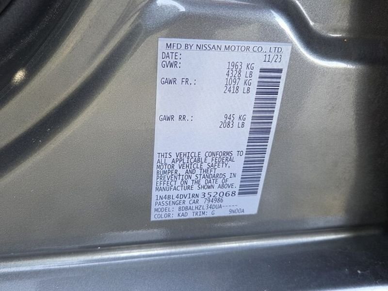 Used 2024 Gun Metallic Nissan 2.5 SV image 7