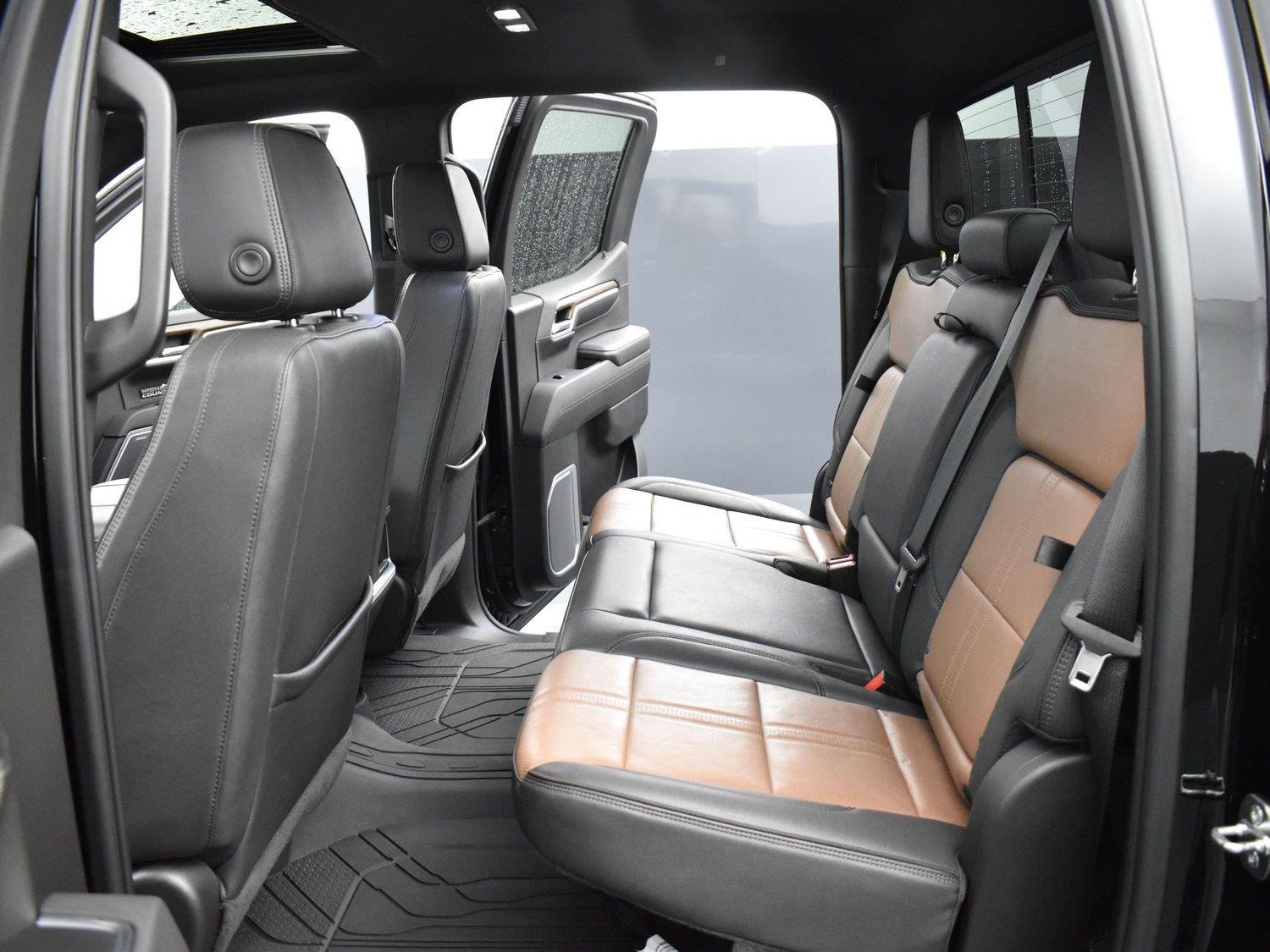 Used 2023 Black Chevrolet High Country image 29