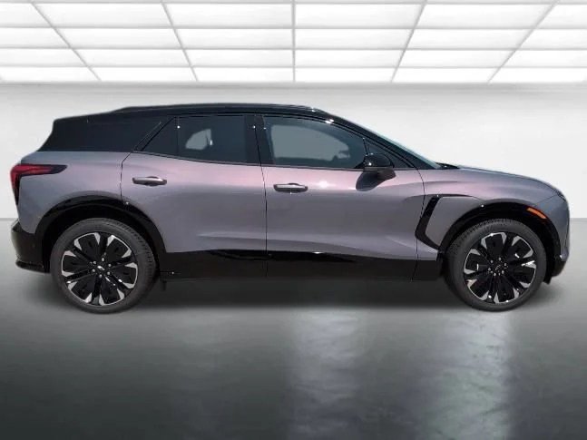 New 2026 Galaxy Gray Metallic Chevrolet RS image 39