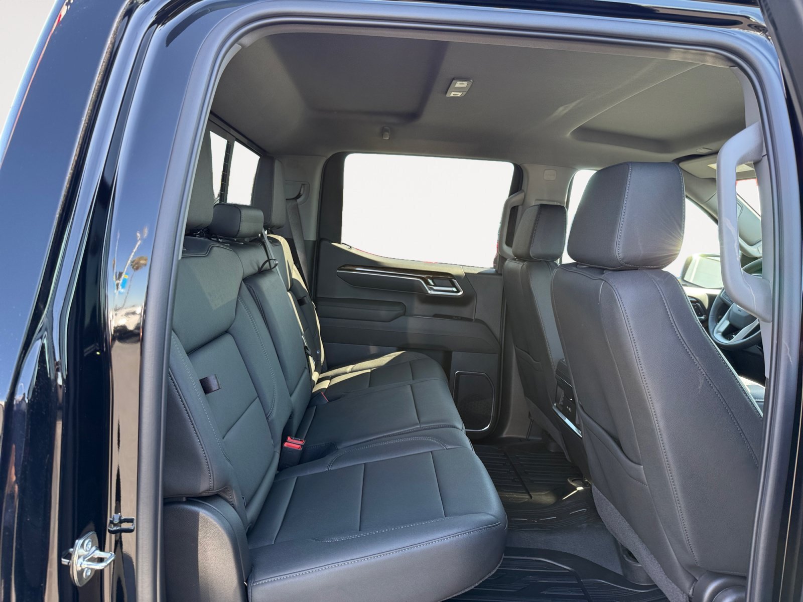 New 2026 Onyx Black GMC Elevation image 18