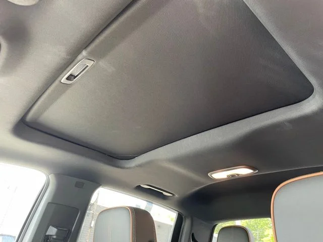 Used 2023 Blue Metallic GMC AT4 image 31