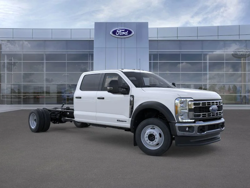 New 2025 Oxford White Ford F-550® XL image 7