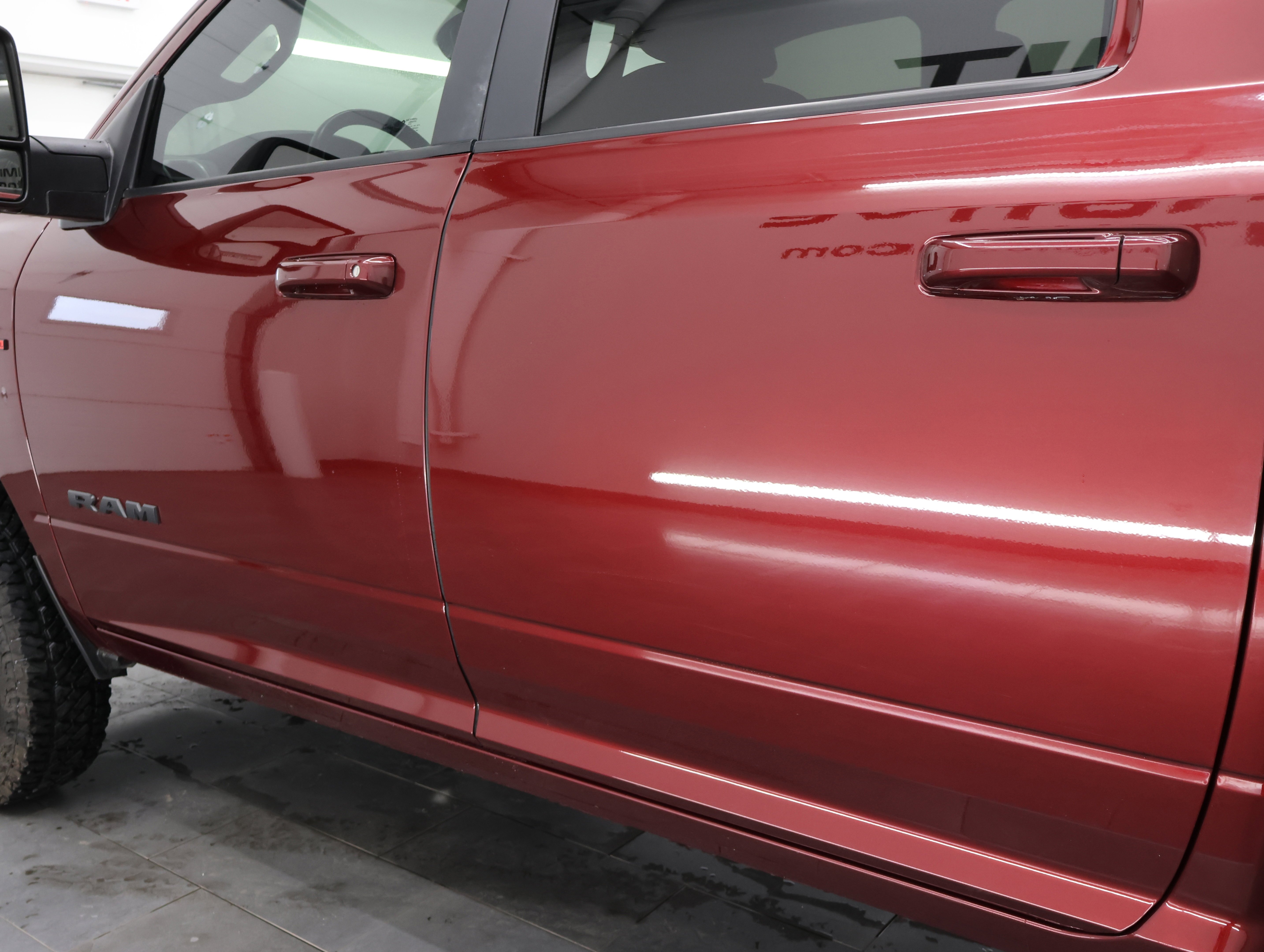 Used 2023 Delmonico Red Pearlcoat Ram 4x4 Crew Cab Big Horn DRW: CREW-LONG-DRW-BIG HORN LVL 1-NIGHT-6.7L DIESEL-NAV-4WD-1 OWNER image 31