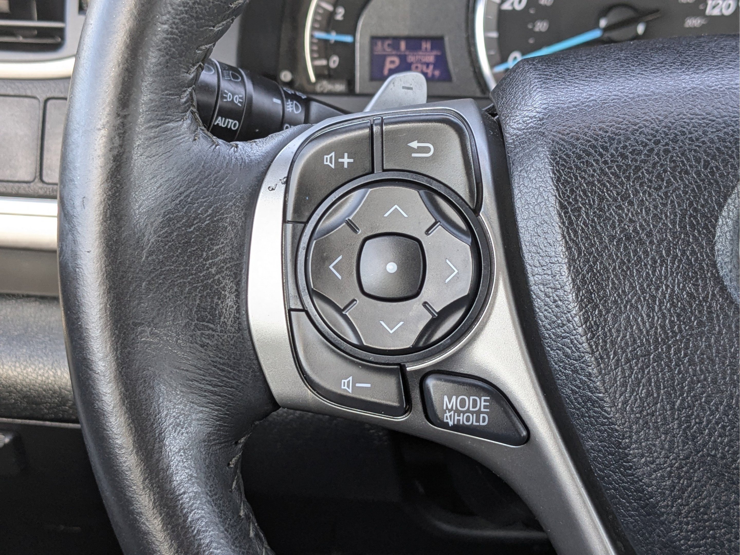 2014 Toyota Camry SE - Photo 23
