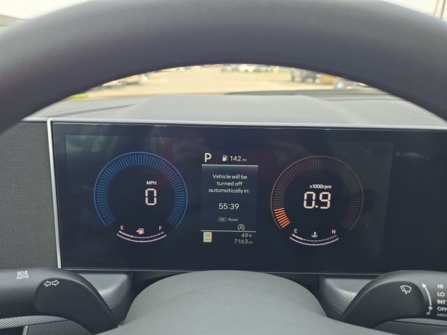 Certified Used 2025 White Hyundai SE image 15