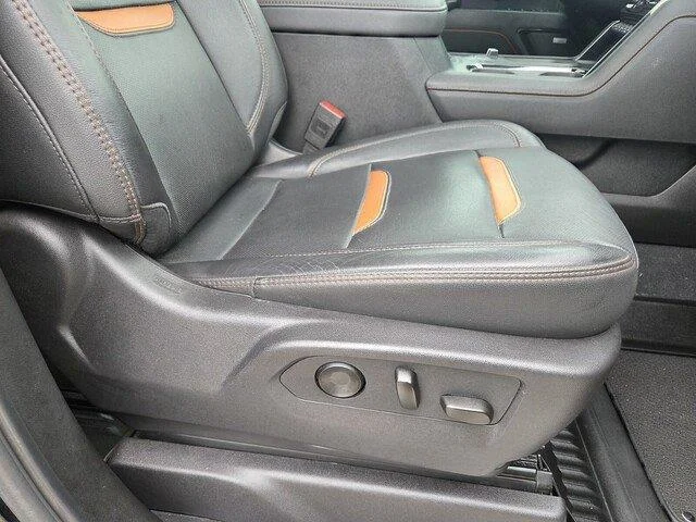 Used 2024 Onyx Black GMC AT4 image 29