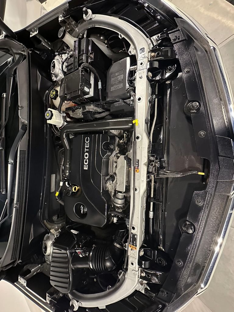 Used 2019 Silver Chevrolet LS image 38