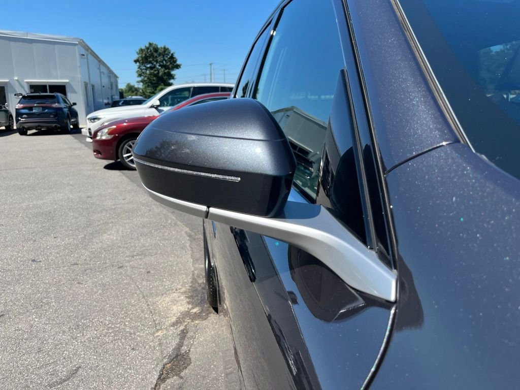 Used 2026 Dark Graphite Metallic BMW 30 xDrive image 31