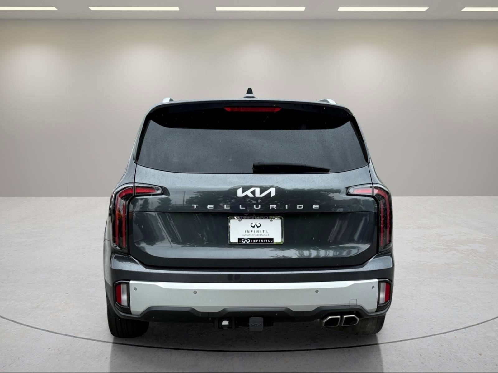 Used 2024 Gravity Gray Kia EX image 6