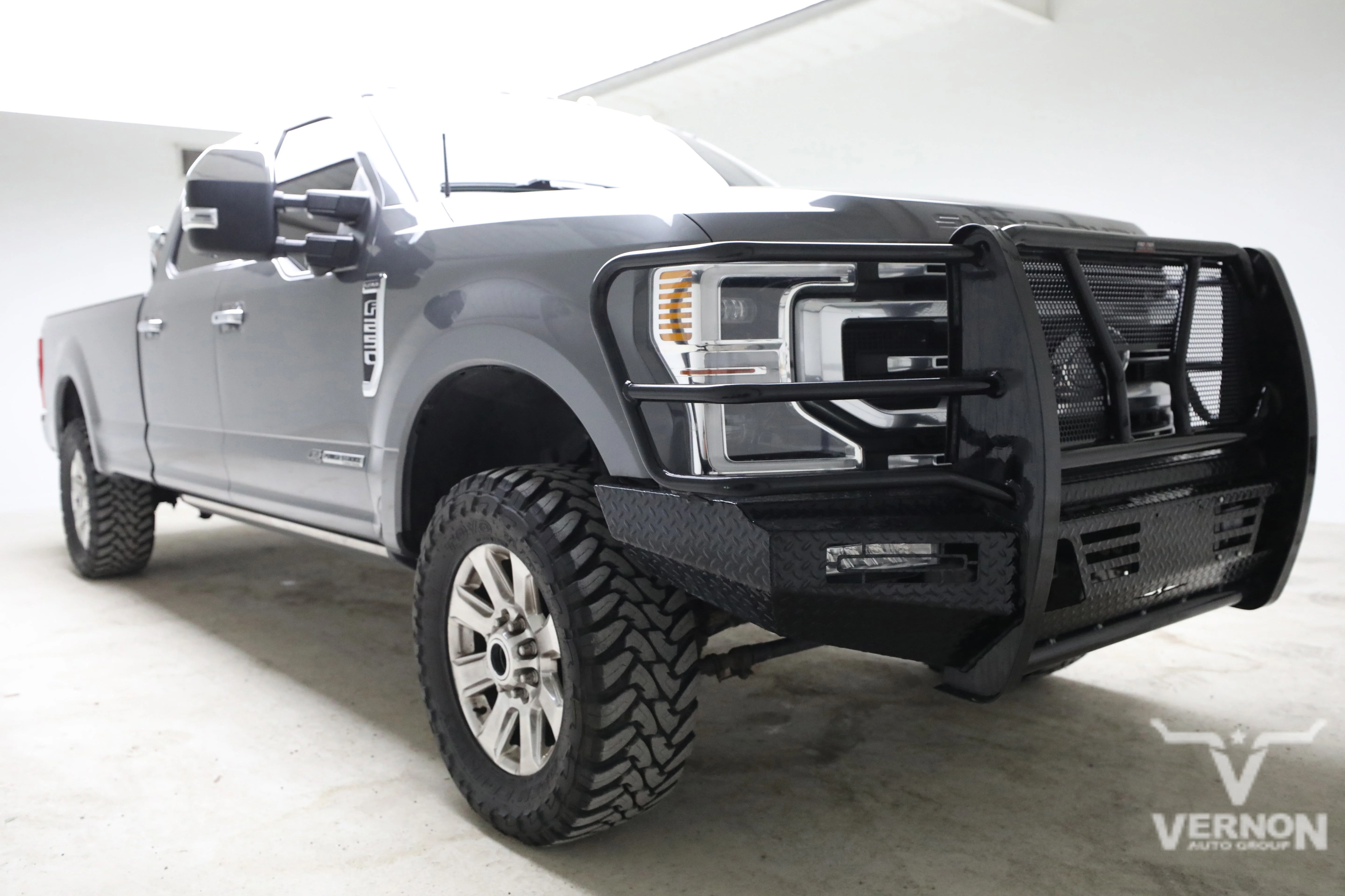 Pre-Owned 2022 Ford Super Duty F-250 Platinum Crew Cab 4x4