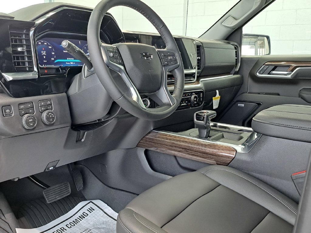 2026 Chevrolet Silverado 1500 LT Trail Boss - Photo 7