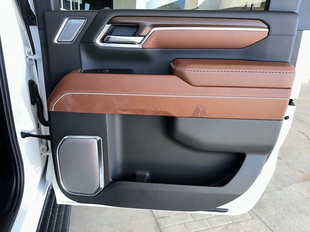 2026 GMC Sierra 3500HD Denali Ultimate - Photo 37