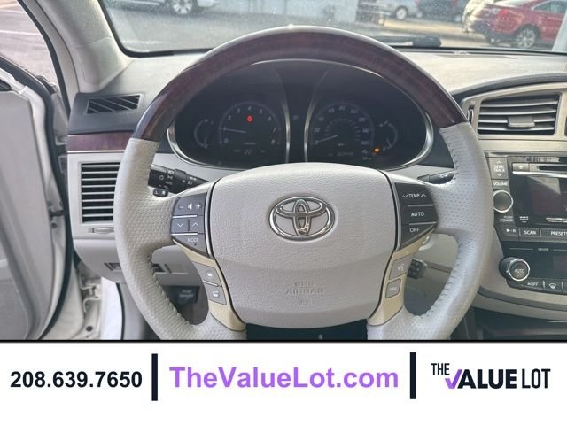 Used 2011 White Toyota Limited image 22