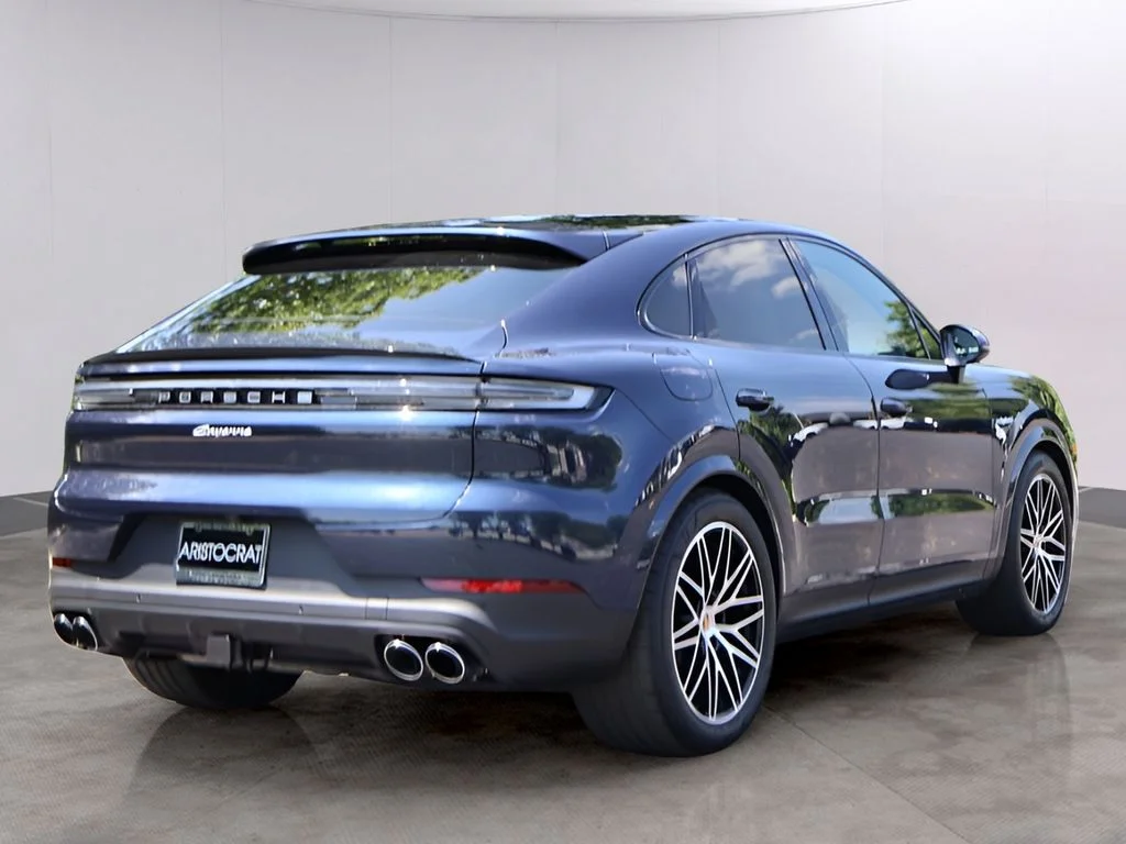 Certified Used 2026 Algarve Blue Metallic Porsche  image 8