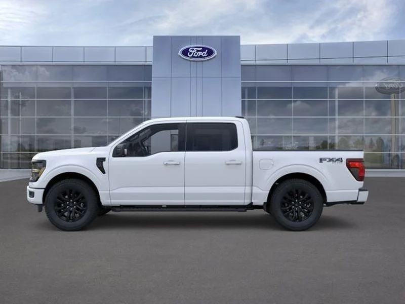 New 2026 Oxford White Ford XLT image 3