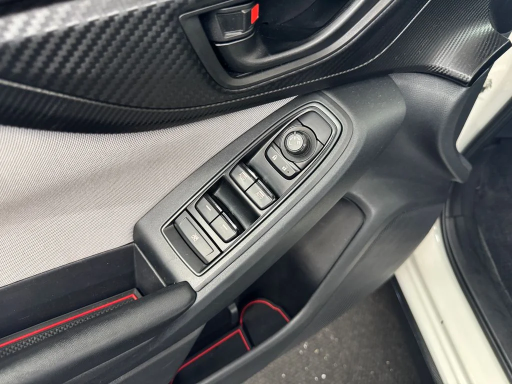 Used 2018 White Subaru 2.0i Premium image 17