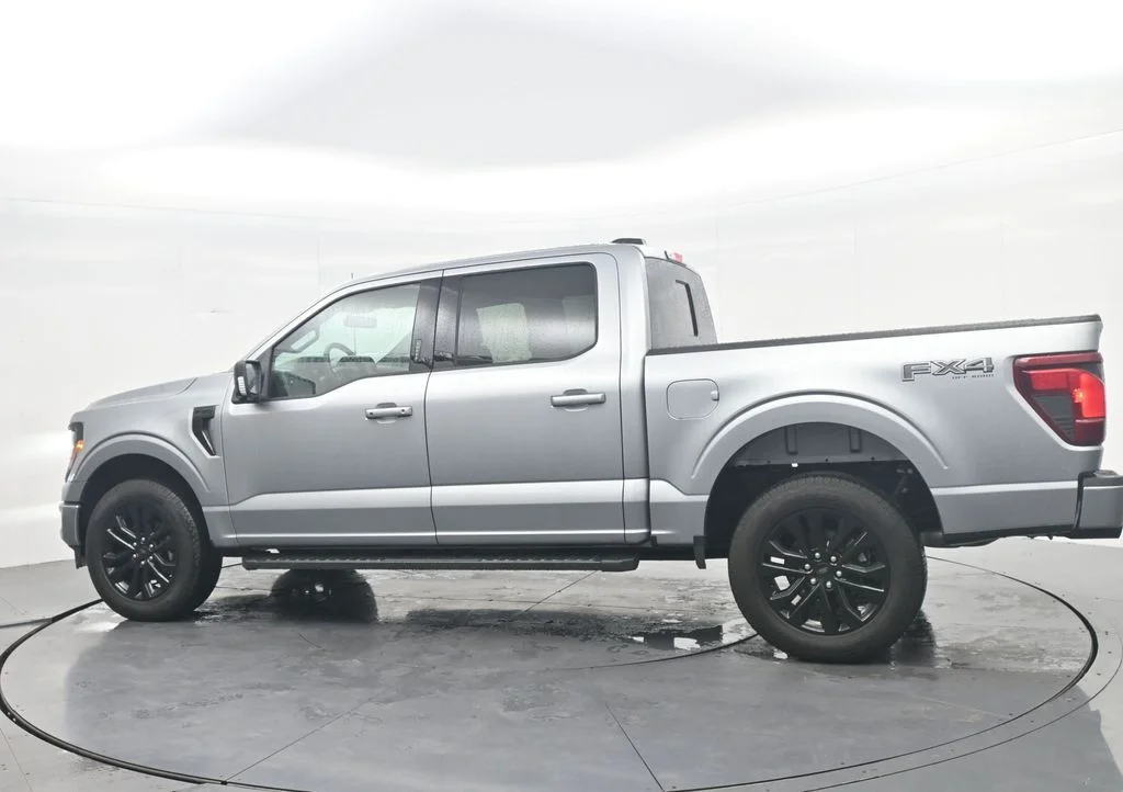 New 2026 Iconic Silver Metallic Ford XLT image 10
