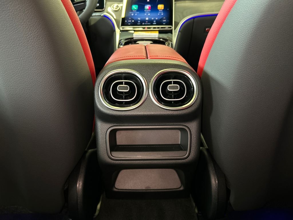 New 2027 Polar White Mercedes-Benz GLC 300 image 25