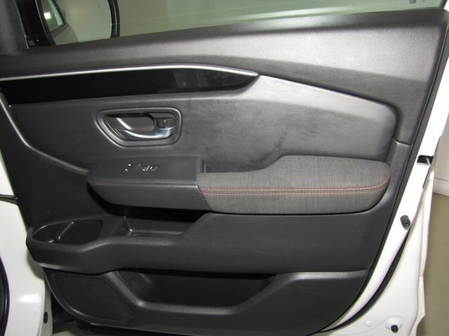 Certified Used 2025 Platinum White Pearl Honda Sport image 18