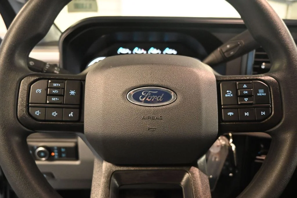 New 2026 Oxford White Ford XL image 13