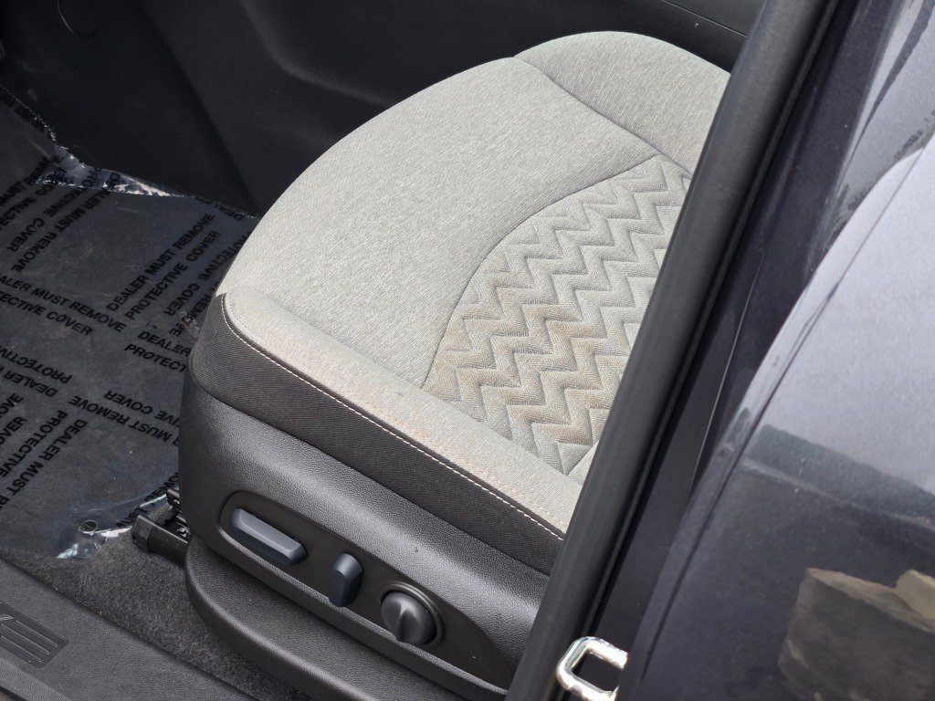 2022 Chevrolet Equinox LS - Photo 22