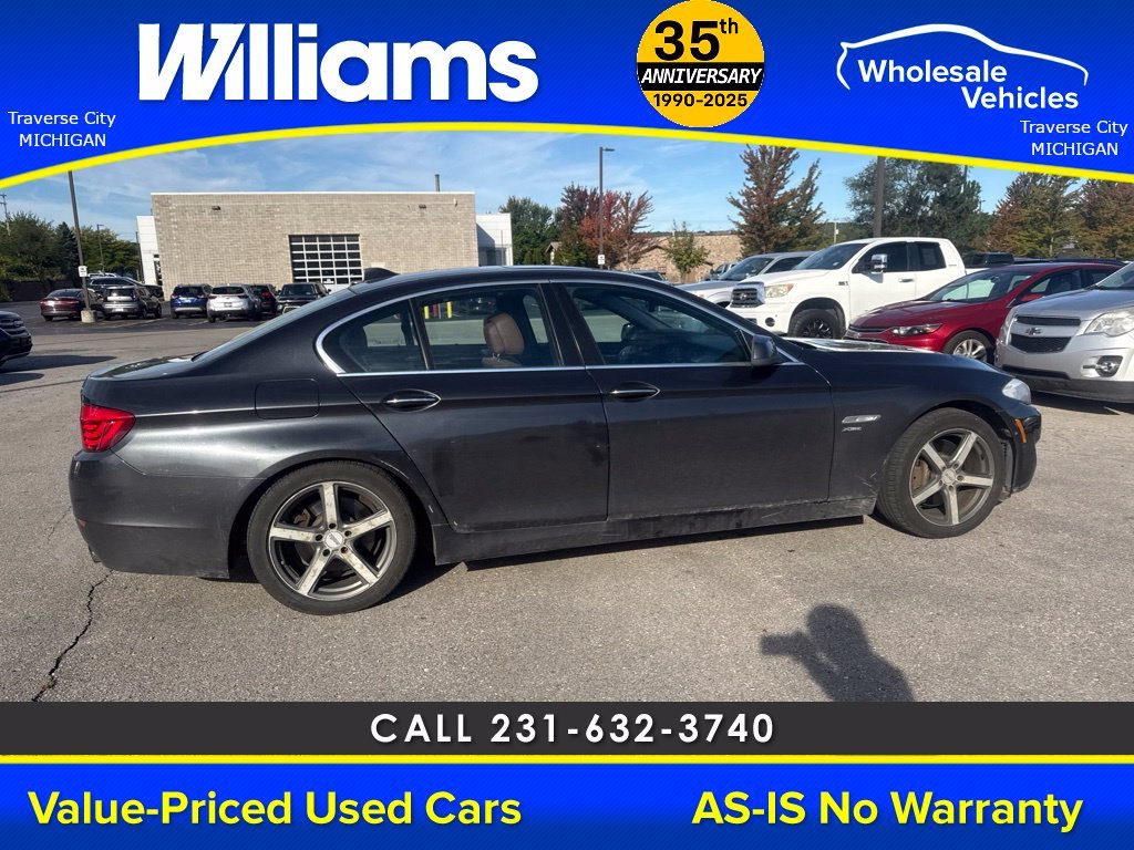 Used 2011 Dark Graphite BMW 535i xDrive image 9