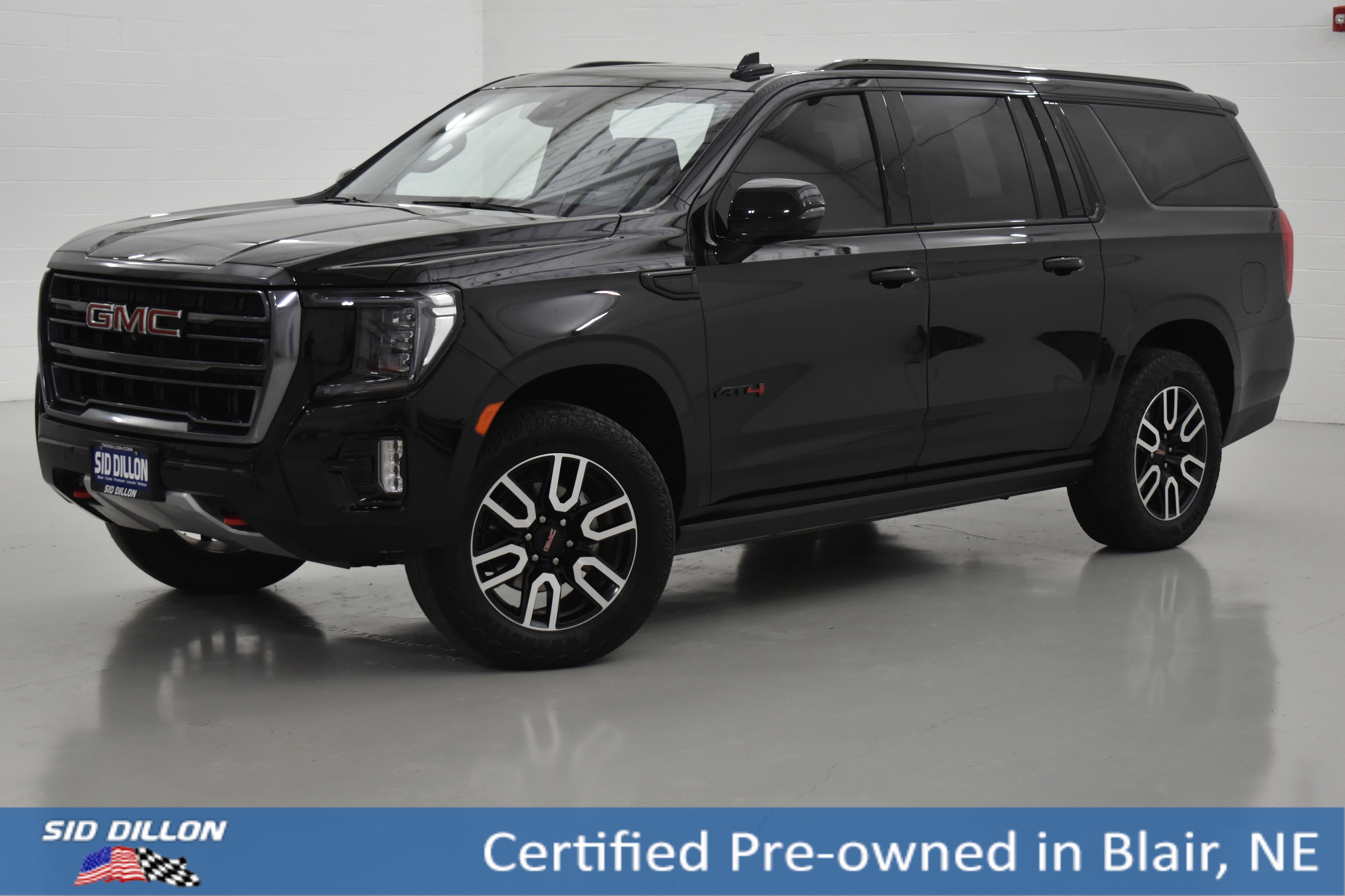 2023 GMC Yukon 4WD AT4's photo