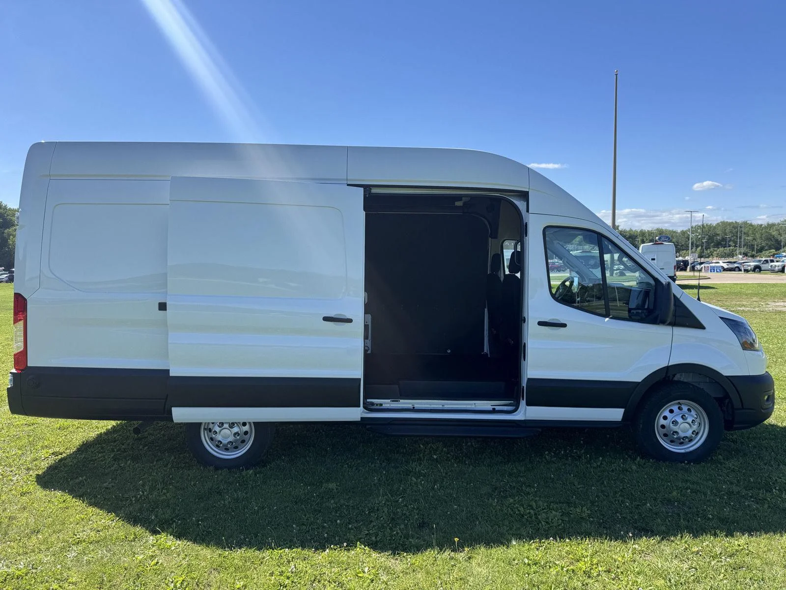 New 2026 Oxford White Ford  image 6