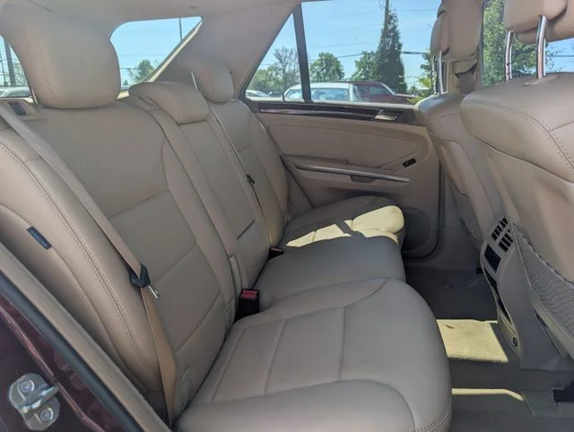 Used 2010 Red Mercedes-Benz ML 350 image 20