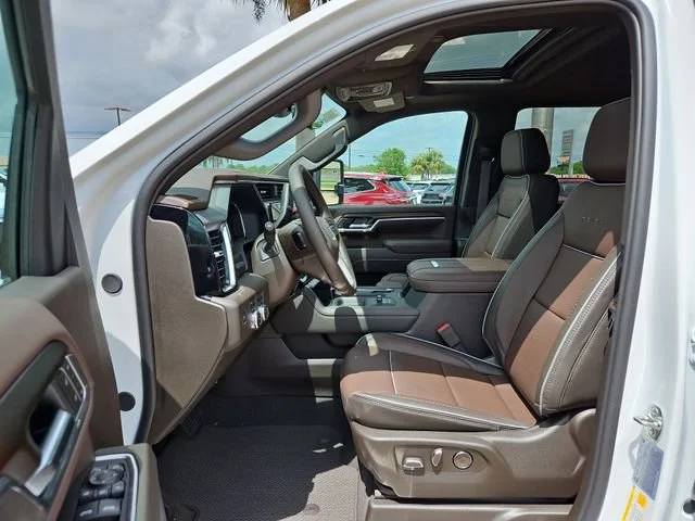 2026 GMC Sierra 3500HD Denali - Photo 11