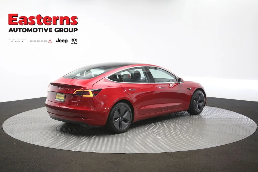 Used 2018 Red Tesla Long Range image 35