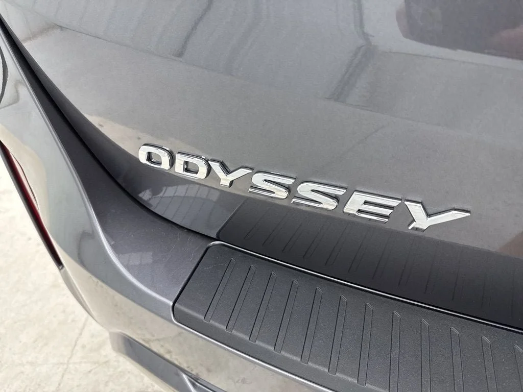 2026 Honda Odyssey EX-L - Photo 8