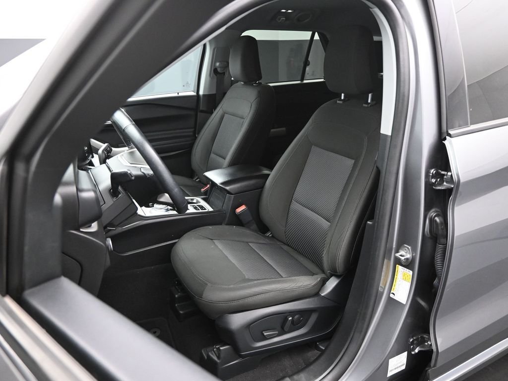 Certified Used 2023 Gray Ford XLT image 9