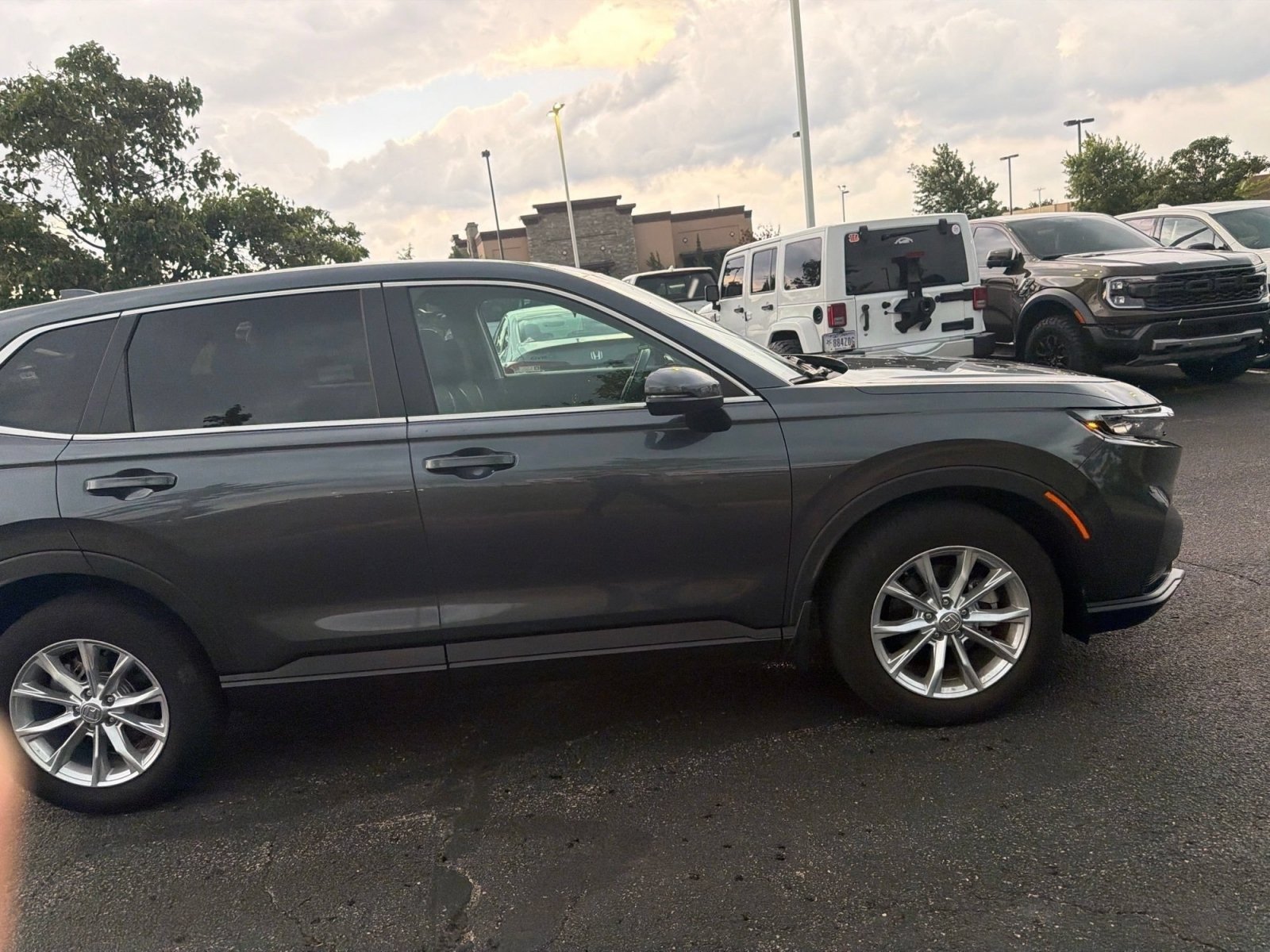 2024 Honda CR-V EX - Photo 35