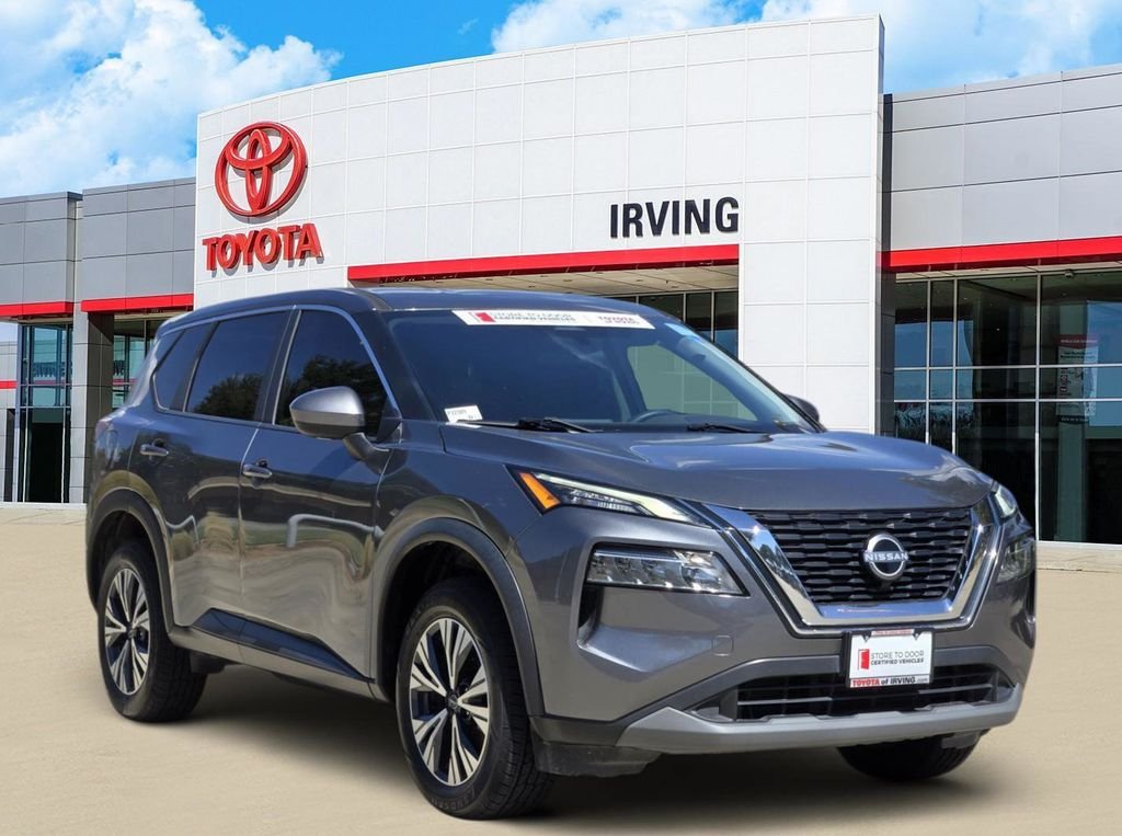Used 2023 Gray Nissan SV image 2