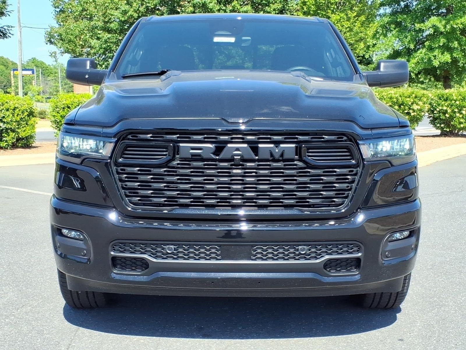 New 2026 Diamond Black Crystal Pearl-Coat Exterior Paint RAM Express image 12