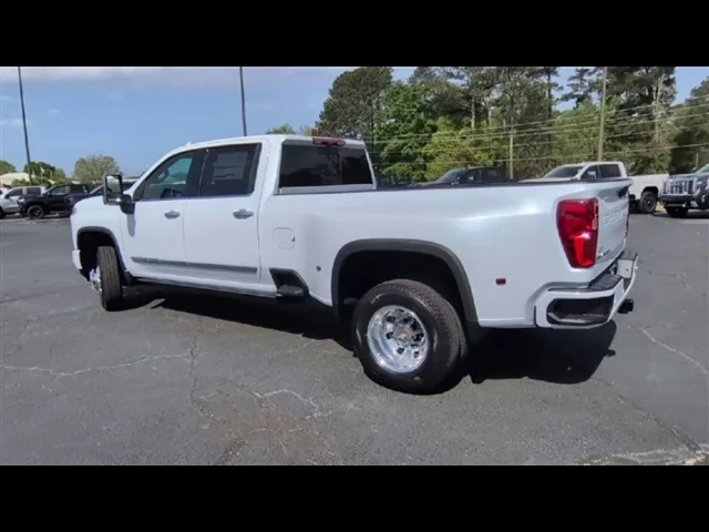 New 2026 Polar White Tricoat Chevrolet High Country DRW image 30